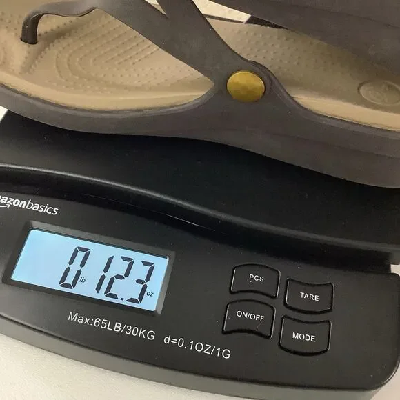 Crocs Sanrah Brown Gold Circle Accent Flip Flop Thong Sandals Women 9 Low Wedge - Picture 14 of 14